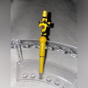 Sunflower cross beaded pen